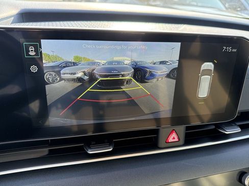 New 2026 Kia Carnival EX FWD image 14
