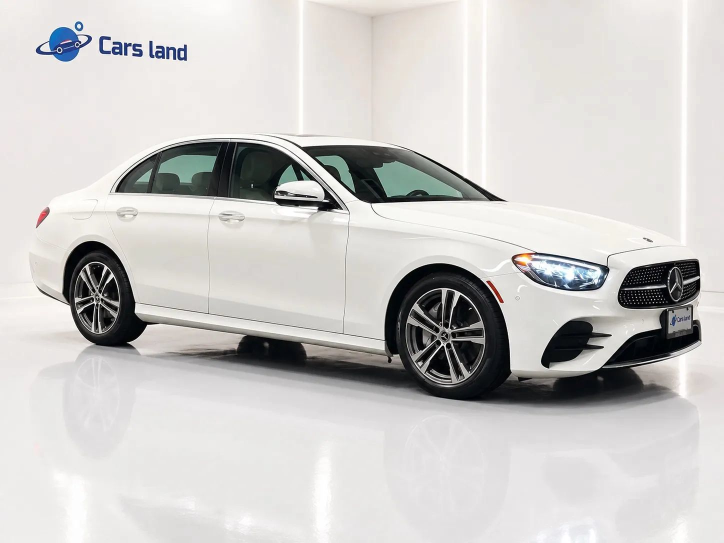 Used 2021 Mercedes-Benz E 350 4MATIC Sedan image 2