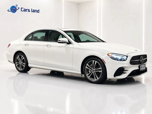 Used 2021 Mercedes-Benz E 350 4MATIC Sedan image 2