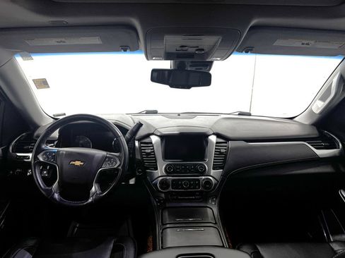Used 2020 Chevrolet Tahoe Premier AWD/4WD image 2