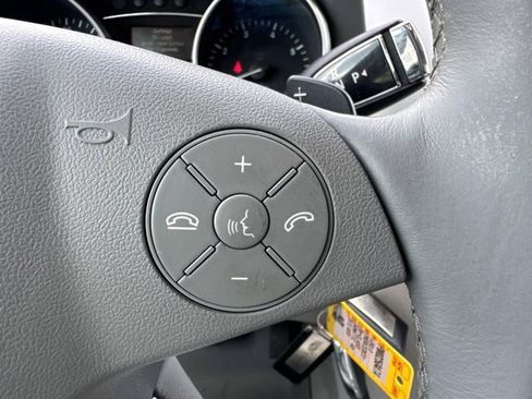 Used 2010 Mercedes-Benz ML 350 4MATIC image 25