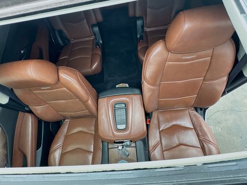 Used 2017 Cadillac Escalade Premium Luxury AWD/4WD image 14