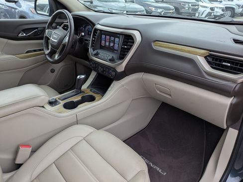 Used 2019 GMC Acadia Denali w/ Technology Package image 28