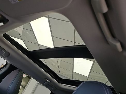 New 2026 Mitsubishi Outlander SE image 10