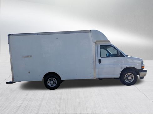 Used 2019 Chevrolet Express 3500 Work Van w/ Power Convenience Package image 6