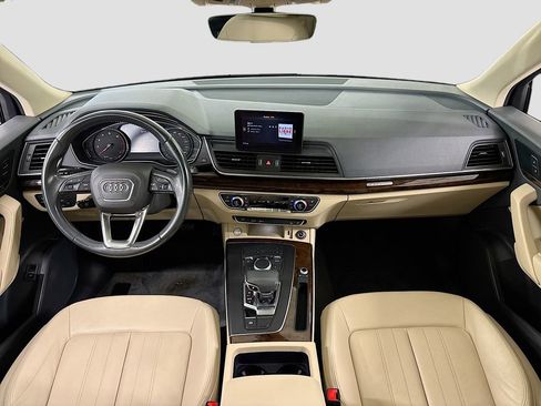 Used 2019 Audi Q5 2.0T Premium w/ Convenience Package image 9