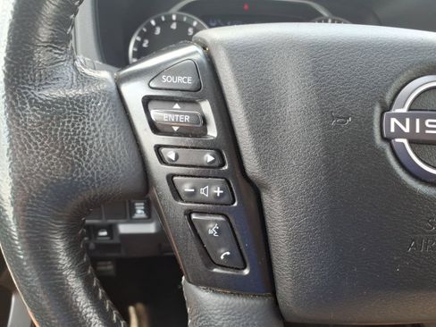 Used 2022 Nissan Frontier SV AWD/4WD image 22