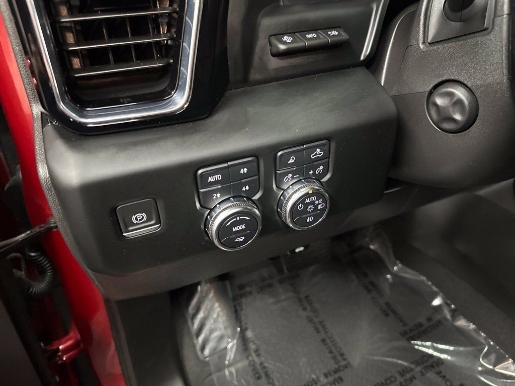 Used 2024 GMC Sierra 1500 Denali w/ Denali Reserve Package AWD/4WD image 33