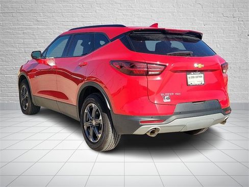 Used 2024 Chevrolet Blazer LT image 3