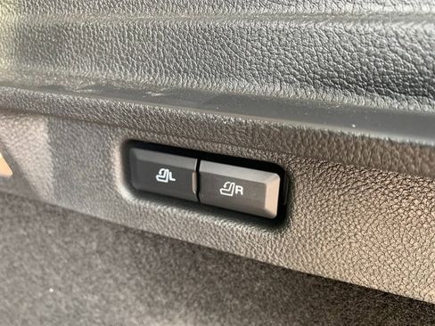 Used 2023 Lincoln Corsair AWD w/ Equipment Group 101A image 6