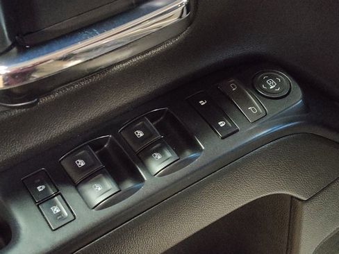 Used 2018 Chevrolet Silverado 1500 Custom w/ Rally 1 Edition image 27