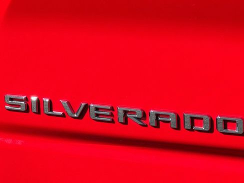 Used 2025 Chevrolet Silverado 1500 LT image 47