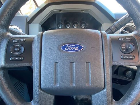 Used 2014 Ford F250 XLT w/ Snow Plow Prep Package image 21