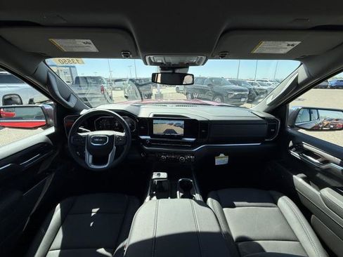 New 2026 GMC Sierra 1500 SLT image 30