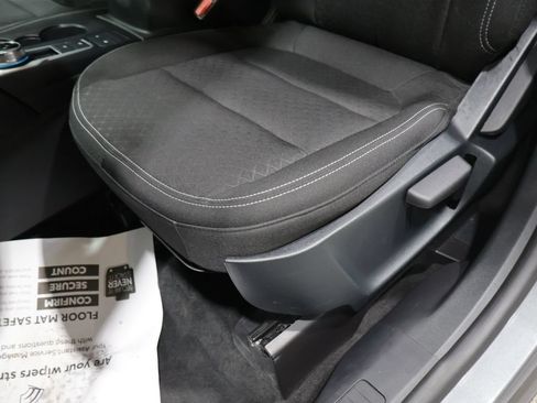 Used 2025 Ford Escape Active AWD/4WD image 11