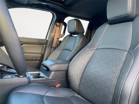 Used 2024 Toyota Tacoma Limited image 9