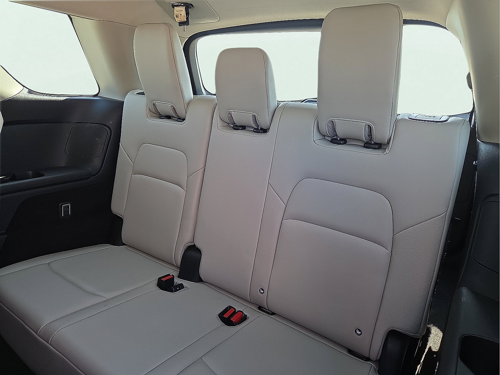 Used 2022 Nissan Pathfinder SL FWD image 11