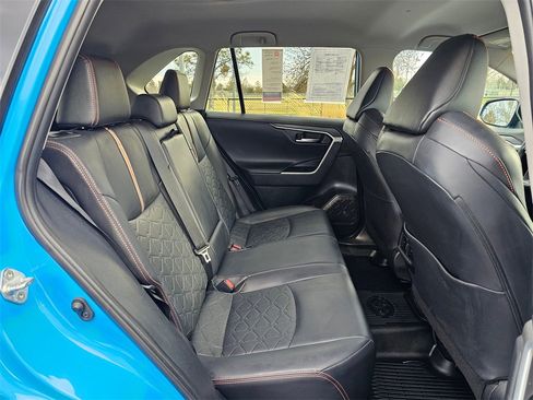 Used 2019 Toyota RAV4 Adventure image 12