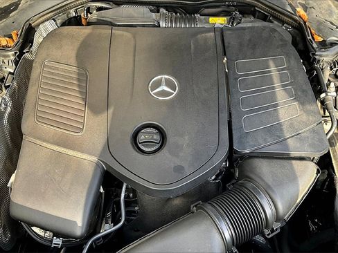 Certified 2023 Mercedes-Benz C 300 4MATIC Sedan image 34