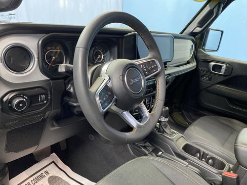 Certified 2024 Jeep Wrangler Sahara image 10