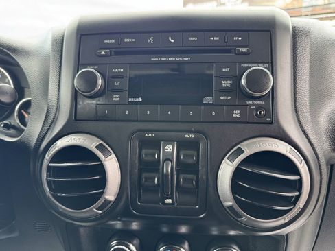 Used 2013 Jeep Wrangler Unlimited Sport AWD/4WD image 19