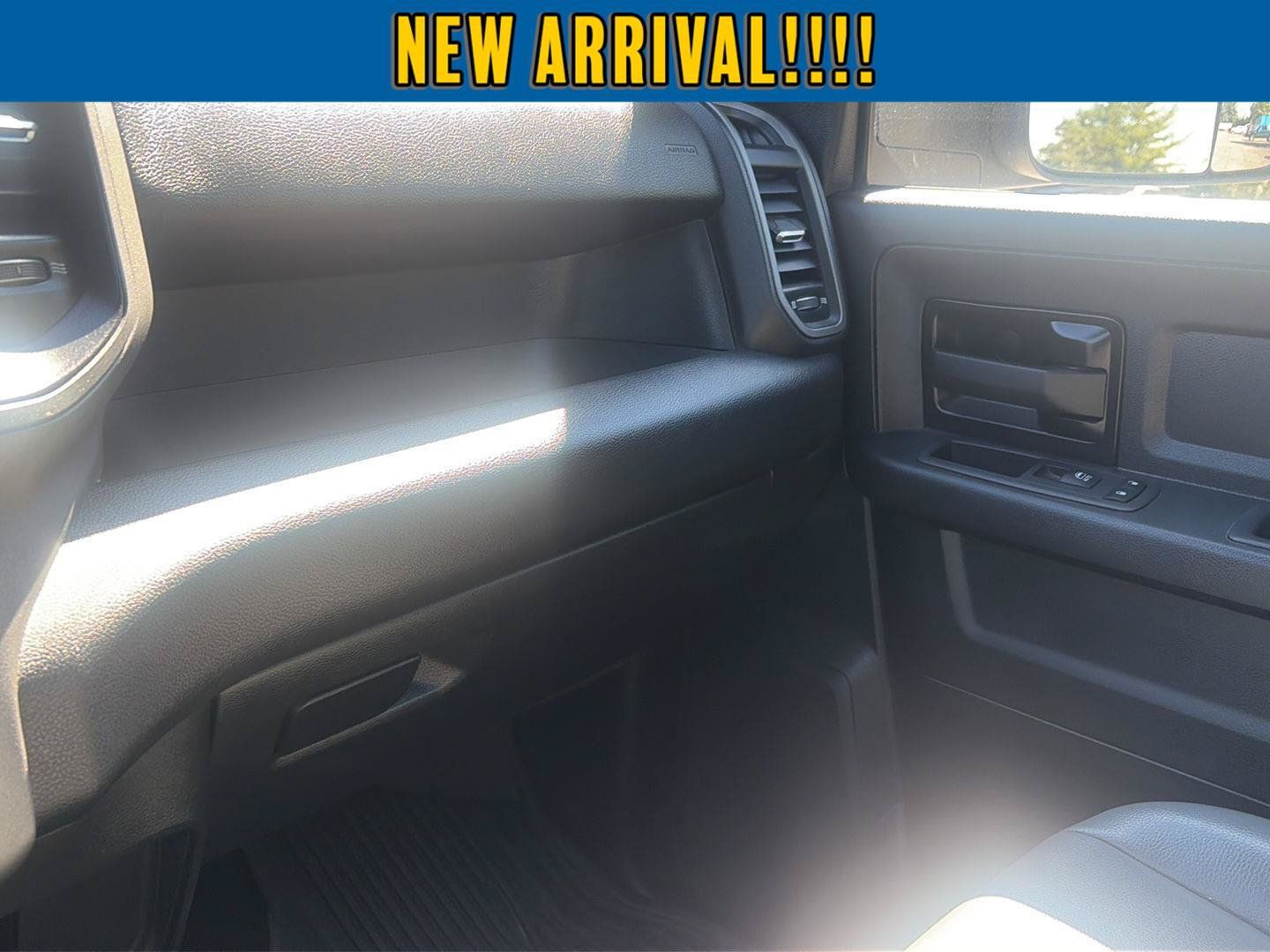 Used 2022 RAM 3500 Tradesman w/ Chrome Appearance Group AWD/4WD image 20