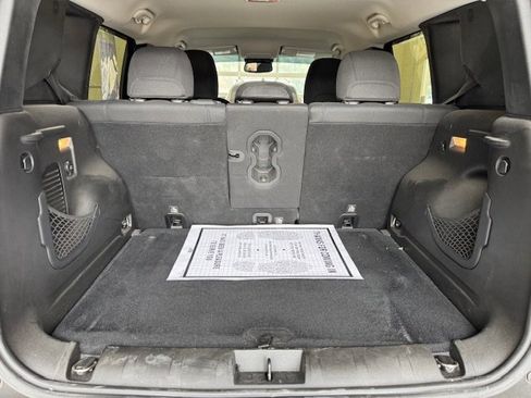 Used 2016 Jeep Renegade Latitude image 11