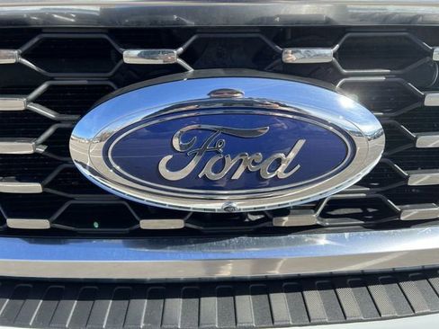 Used 2025 Ford F450 Platinum w/ Platinum Plus Package image 32