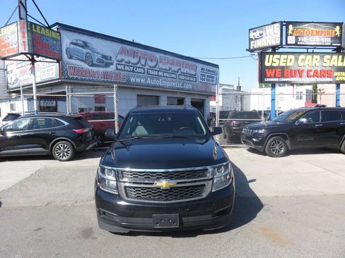 Used 2019 Chevrolet Suburban LT AWD/4WD image 6