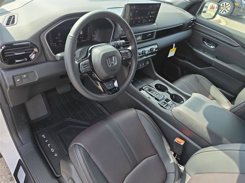 New 2026 Honda Pilot Black Edition image 12