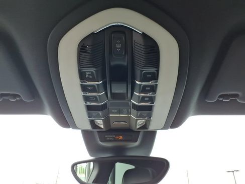 Used 2018 Porsche Macan S AWD/4WD image 27