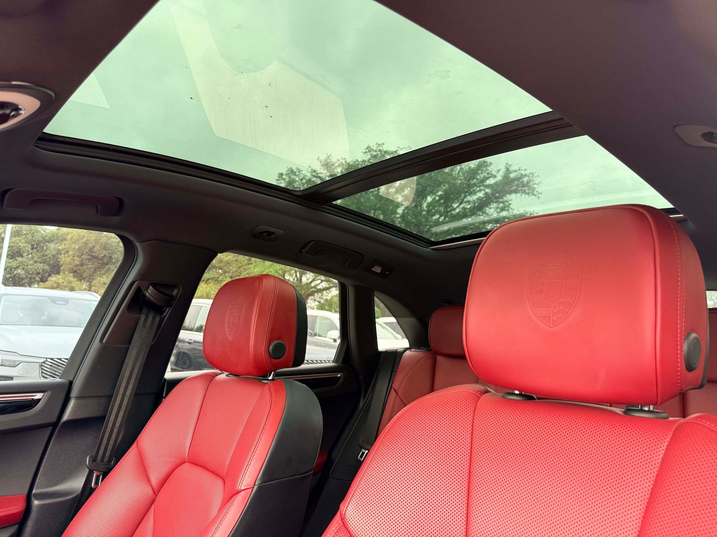 Used 2023 Porsche Macan AWD/4WD image 13