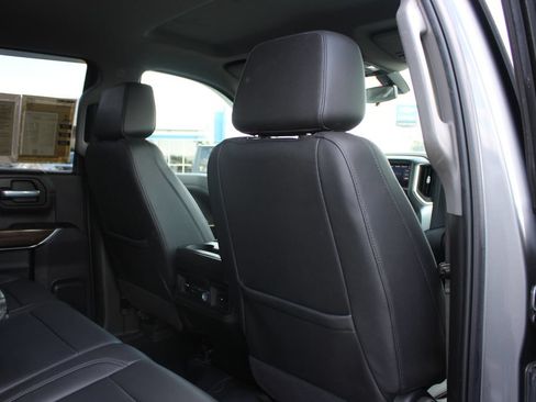 Used 2021 Chevrolet Silverado 1500 LT Trail Boss w/ Convenience Package II AWD/4WD image 33