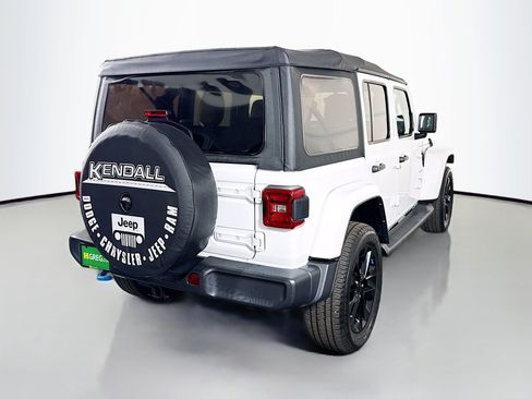 Used 2023 Jeep Wrangler Unlimited Sahara AWD/4WD image 10