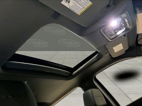 Used 2021 GMC Sierra 1500 Denali w/ Denali Ultimate Package image 18