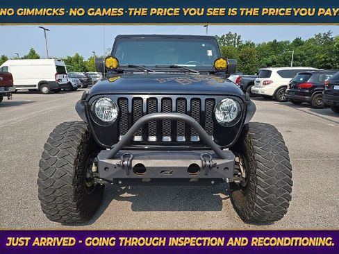 Used 2023 Jeep Wrangler Unlimited Sport AWD/4WD image 2