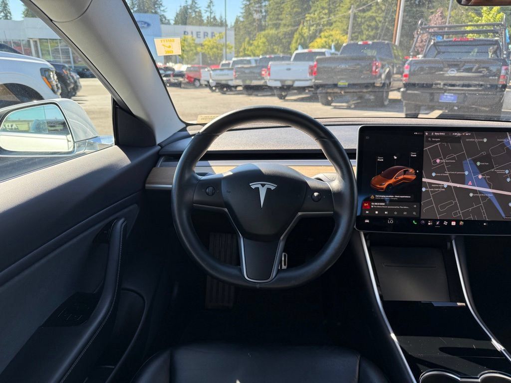 Used 2019 Tesla Model 3 AWD/4WD image 10