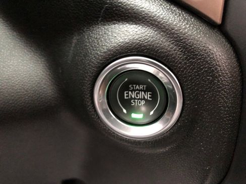 Used 2020 Chevrolet Silverado 1500 High Country w/ Technology Package image 26