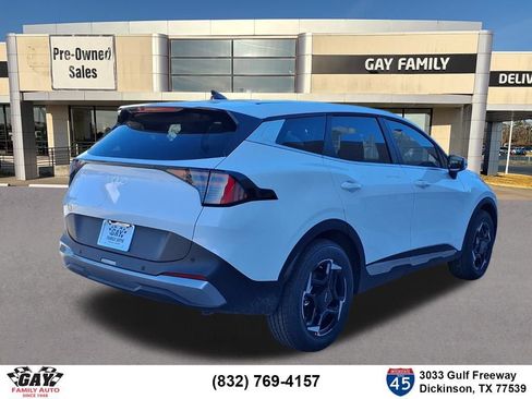 Certified 2026 Kia Sportage EX FWD image 2