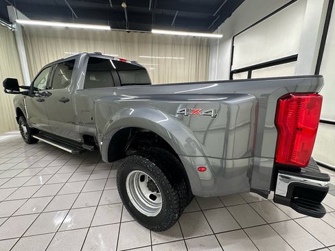 Used 2023 Ford F350 XLT image 12