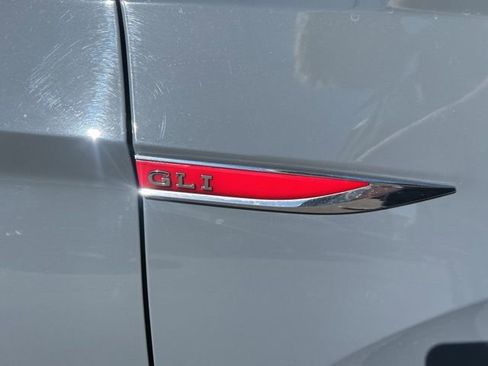 Used 2022 Volkswagen Jetta GLI Autobahn FWD image 14