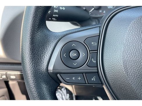 Used 2023 Toyota Corolla LE FWD image 32
