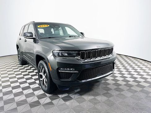 Certified 2024 Jeep Grand Cherokee Limited image 2