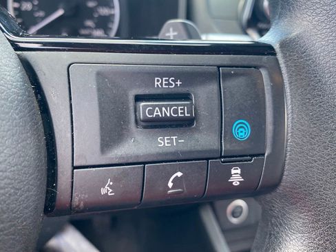 Used 2023 Nissan Rogue SV FWD image 26