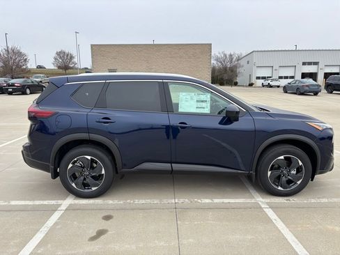 New 2026 Nissan Rogue SV w/ SV Premium Package image 9