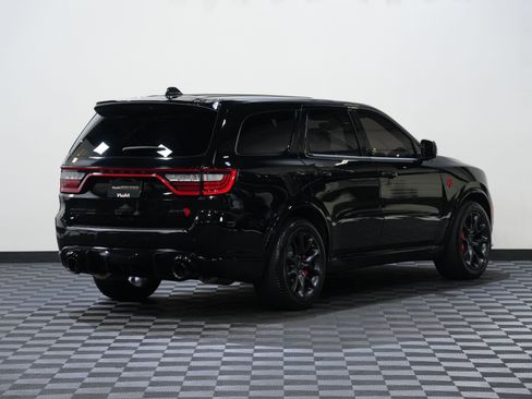 Used 2021 Dodge Durango SRT Hellcat w/ Technology Group AWD/4WD image 6