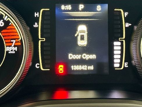 Used 2016 Jeep Cherokee Latitude image 11