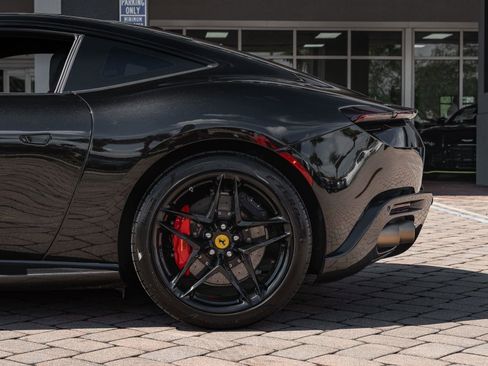 Used 2023 Ferrari Roma image 11