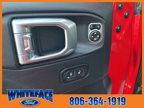 Used 2023 Jeep Gladiator Overland image 13