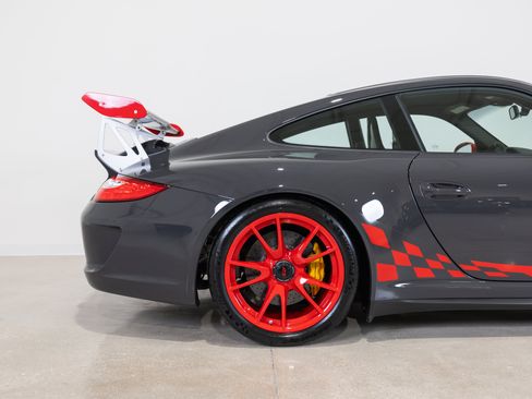 Used 2011 Porsche 911 GT3 RS RWD image 9